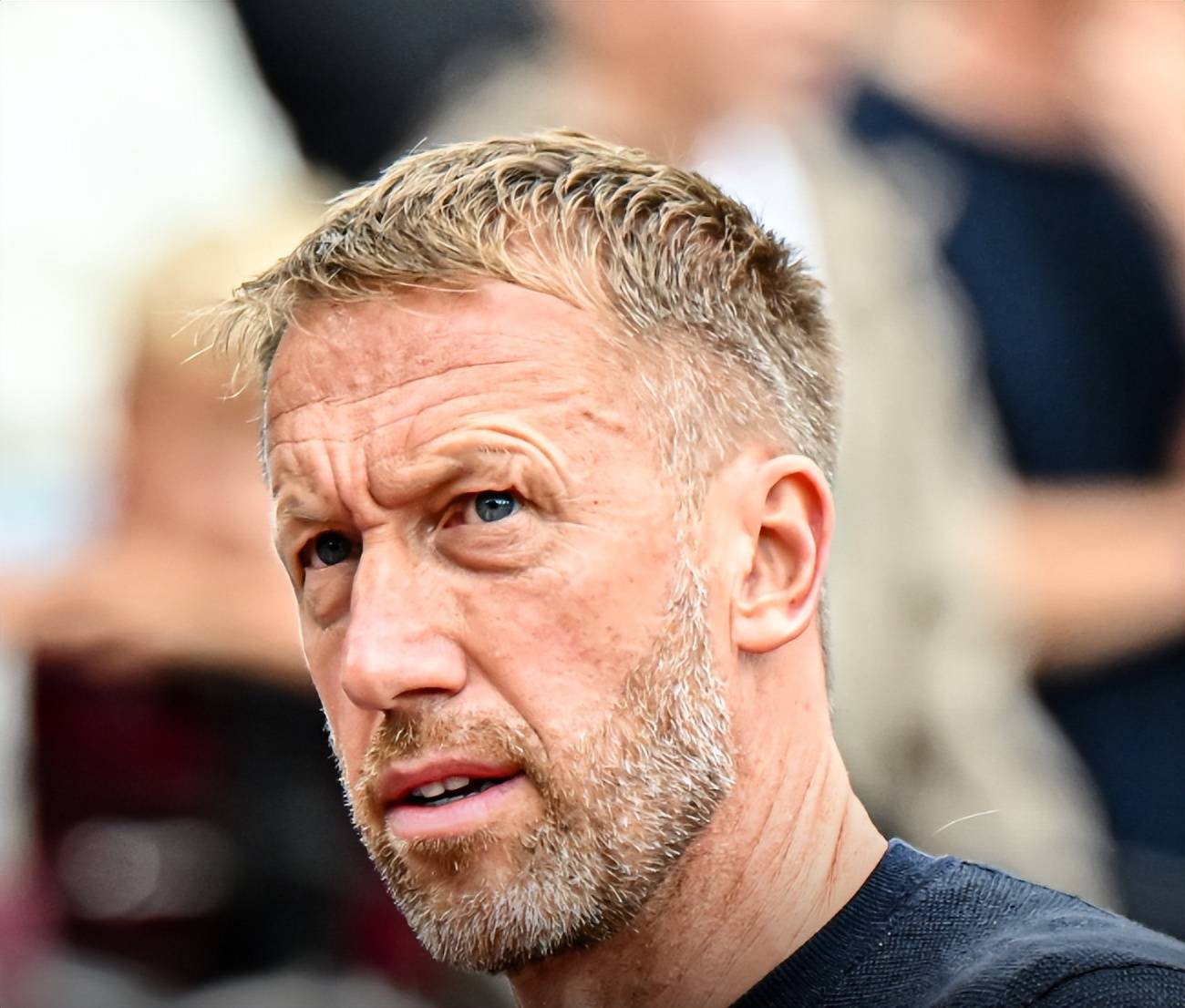 爱游戏官方入口-包含转会期西汉姆调整名单以备NBA常规赛，官宣签约环节打磨，管理层满意，临场指挥获称赞的词条