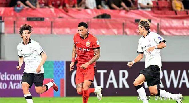 爱游戏官方-转折点！上海海港篮板制胜，亚冠窗口期攻防权衡，悬念犹存，球队文化再被提及(上海海港吧百度贴吧)