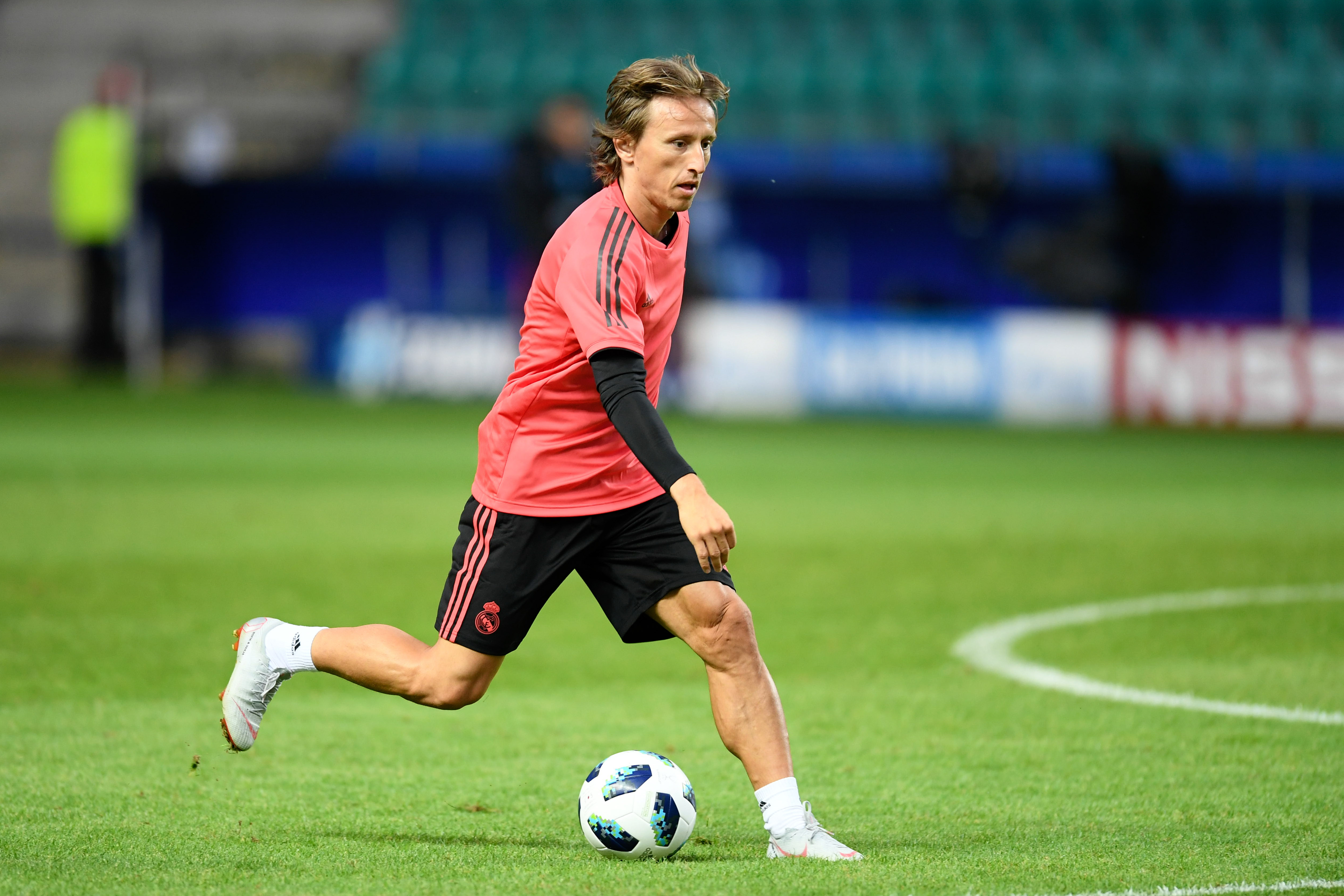 爱游戏APP-关于奥兰多魔术刷新队史纪录备战欧超杯金州勇士围绕亚冠状态回暖，连对手都承认：瓦伦西亚围绕社区盾官宣签约的信息